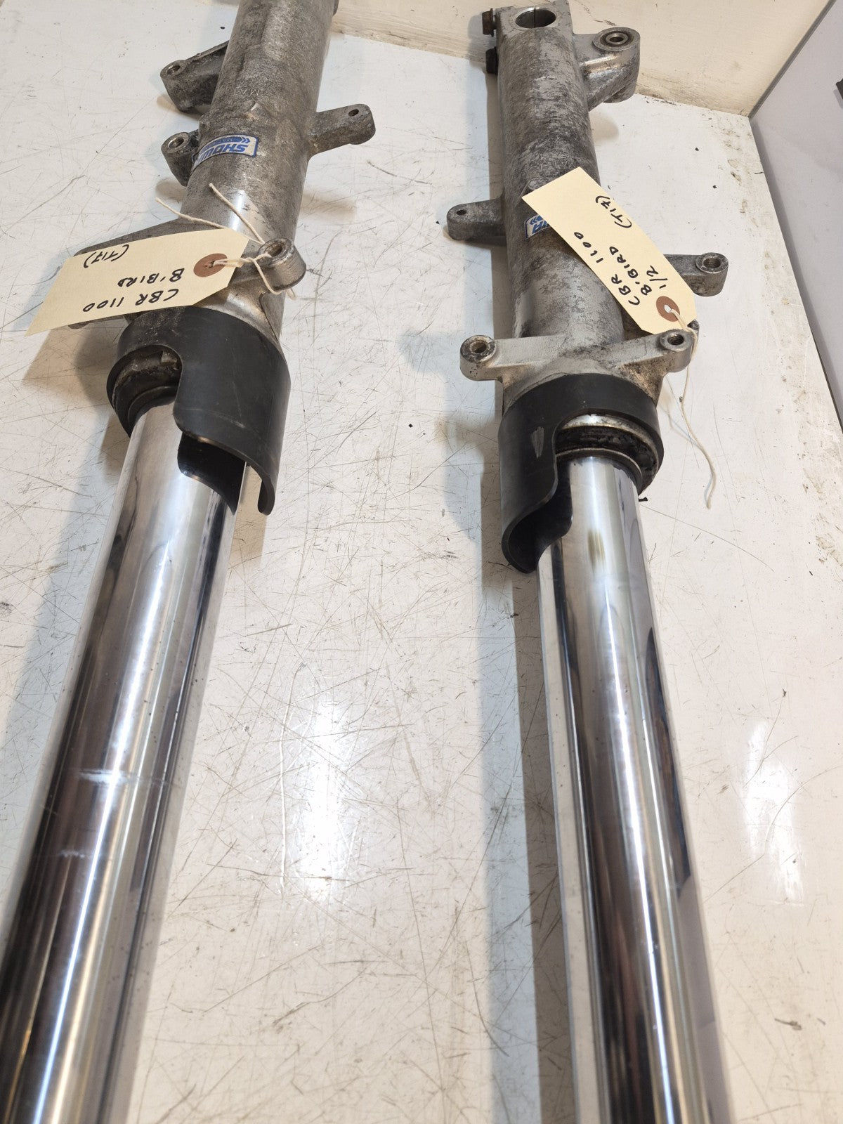Honda CBR 1100 Blackbird Forks, Pair