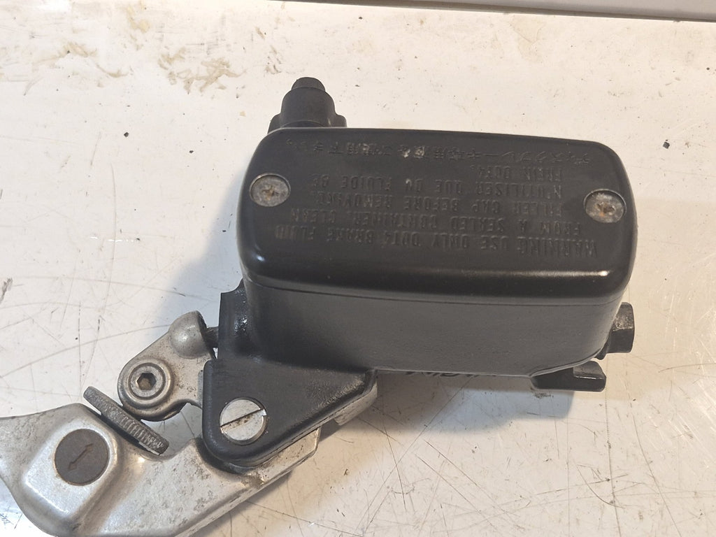 Honda CBR 1100 Blackbird Front Brake Master Cylinder And Lever