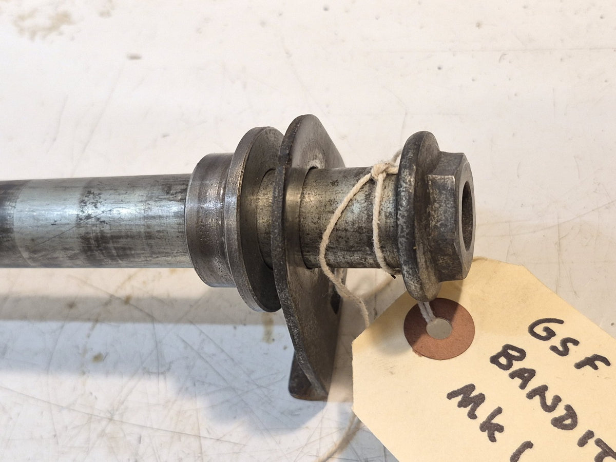Suzuki GSF 600 Bandit Mk1 Rear Wheel Spindle And Spacers