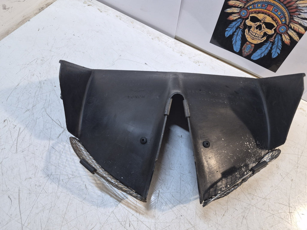 Honda CBR 1100 Blackbird Fairing, Oil Cooler Air Guide
