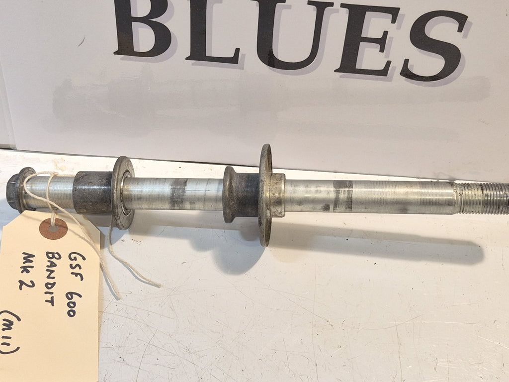 Suzuki GSF 600 Bandit Mk2 Front Wheel Spindle
