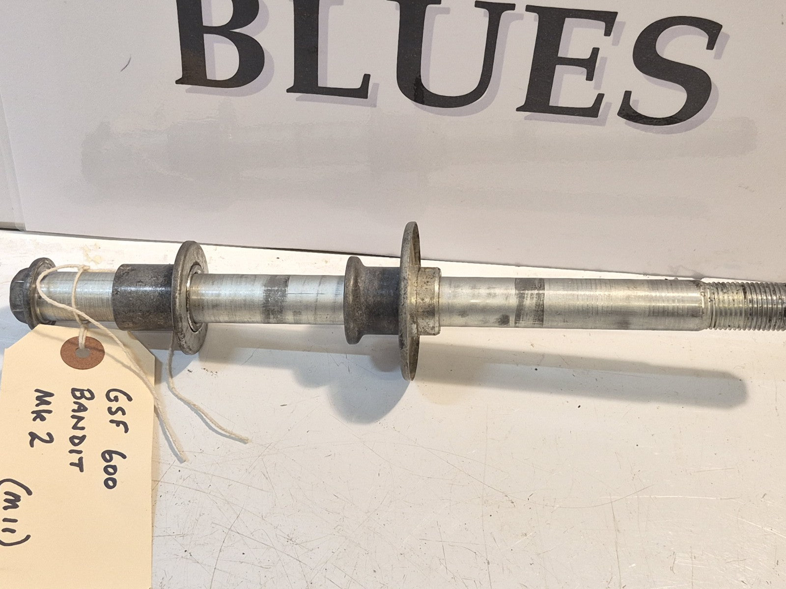 Suzuki GSF 600 Bandit Mk2 Front Wheel Spindle