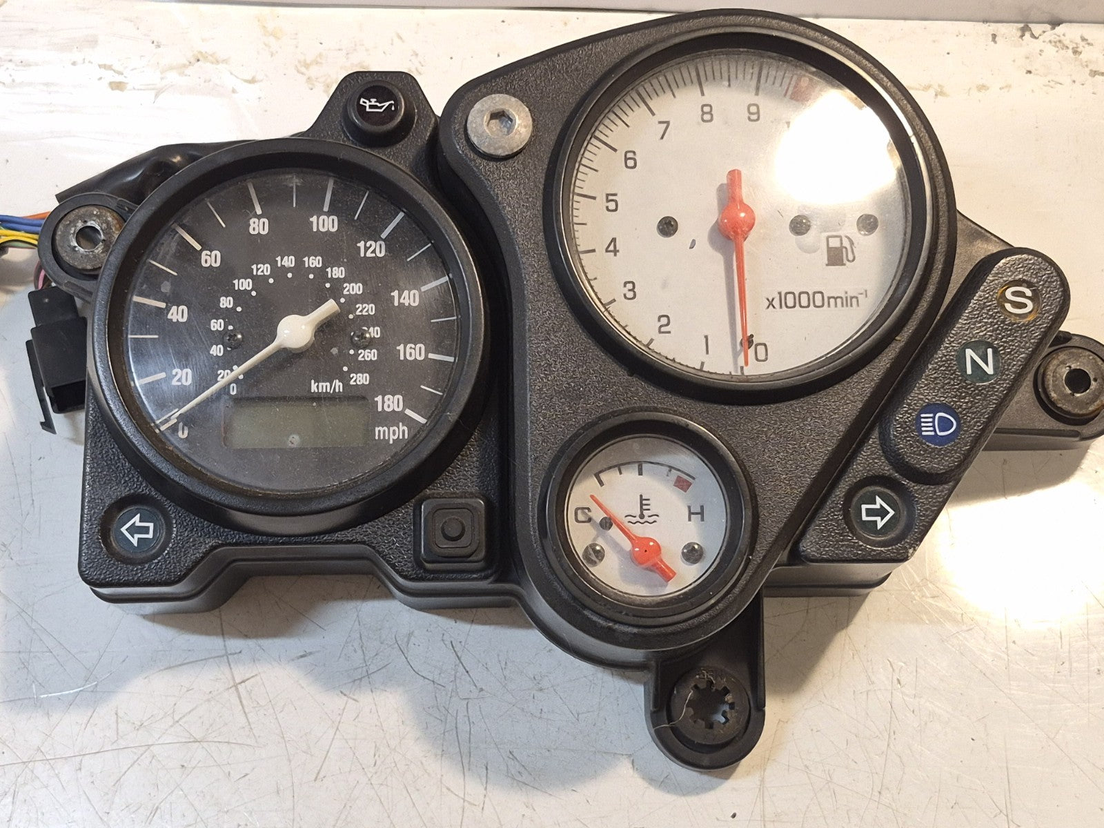Honda VTR 1000 Firestorm Clocks/Instrument Cluster