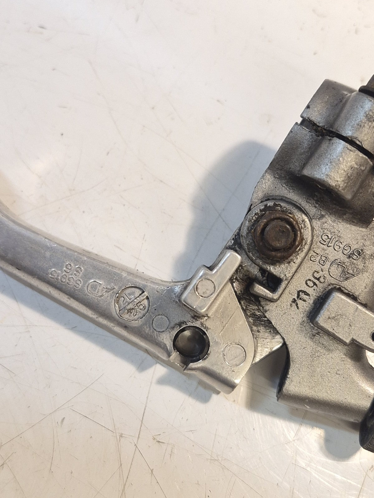 Suzuki VX 800 Clutch Lever And Mount