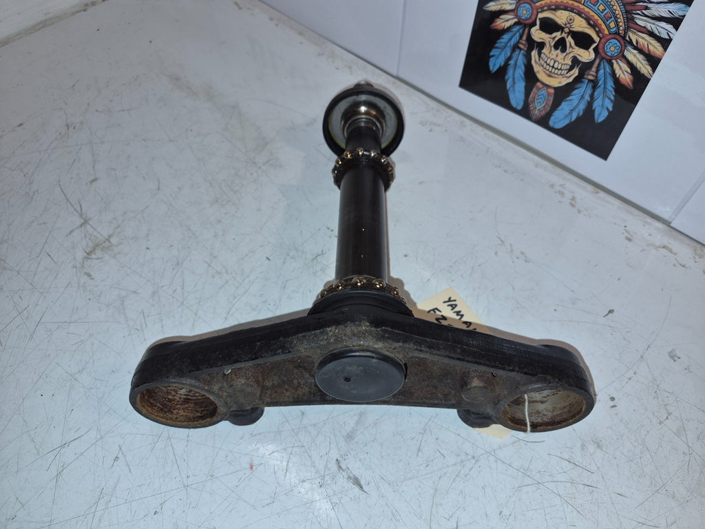 2002 Yamaha FZS 600 Fazer Under Braket Steering Clamp Bottom Yoke