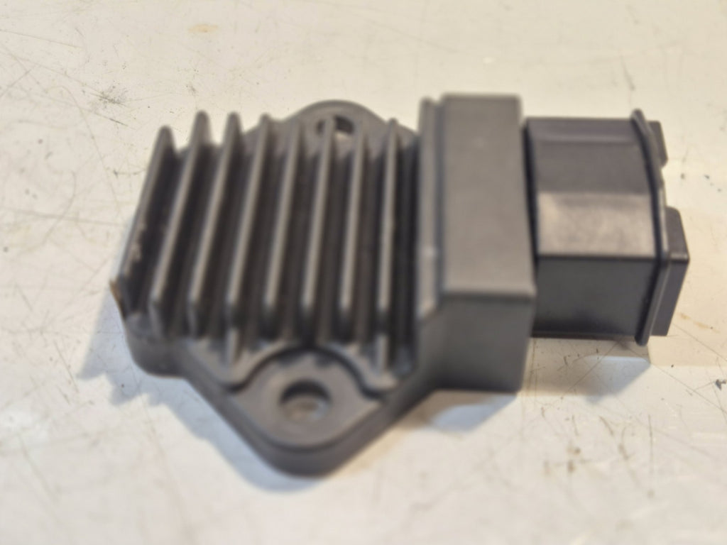 Honda CB 600F Hornet Regulator/Rectifier
