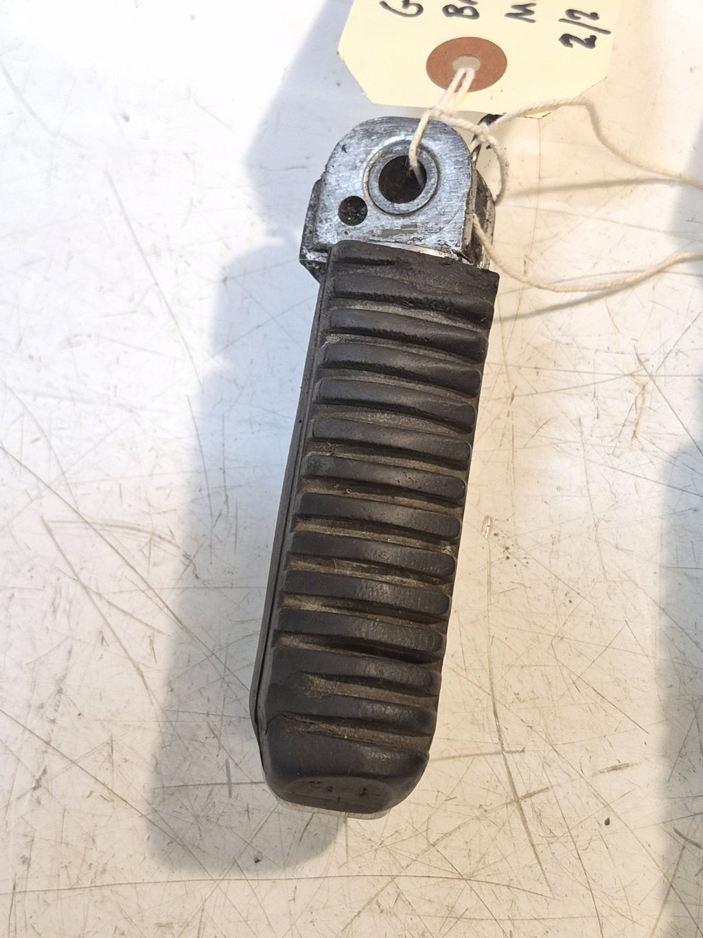 Suzuki GSF 600 Bandit Mk1 Riders Footpegs, Pair