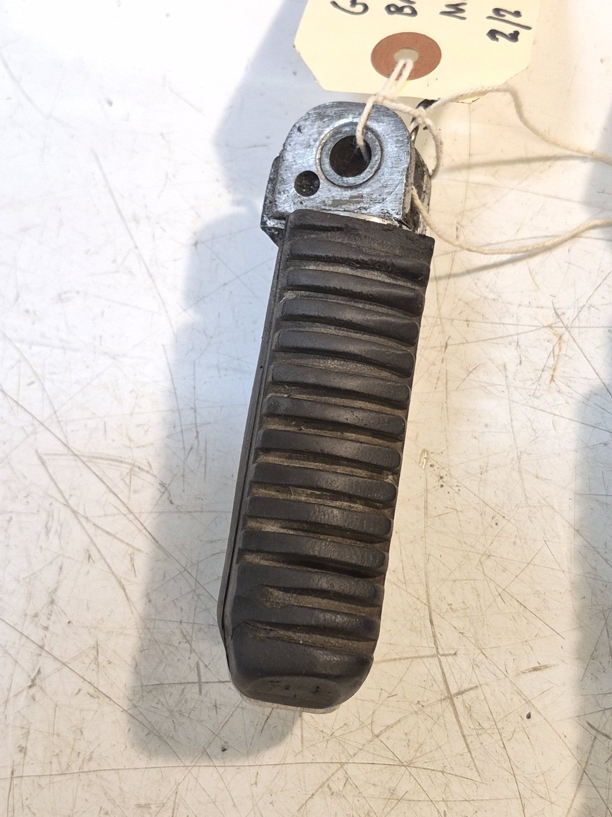 Suzuki GSF 600 Bandit Mk1 Riders Footpegs, Pair