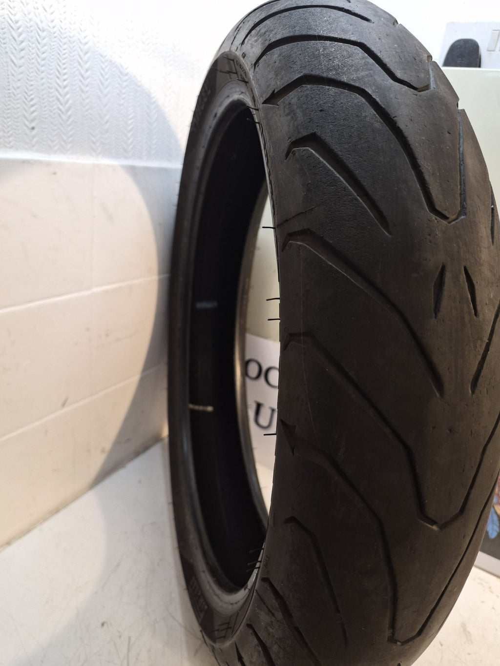 Pirelli Angel ST 120/70 ZR17 Part Worn Tyre