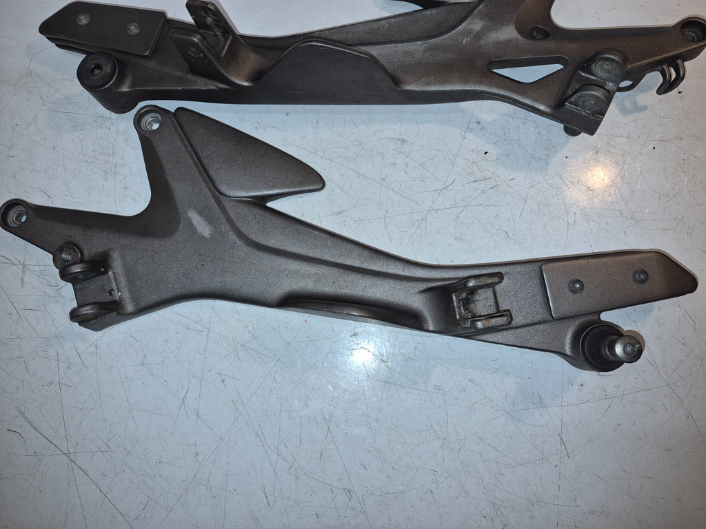 Honda CBF 1000 Peg Hangers