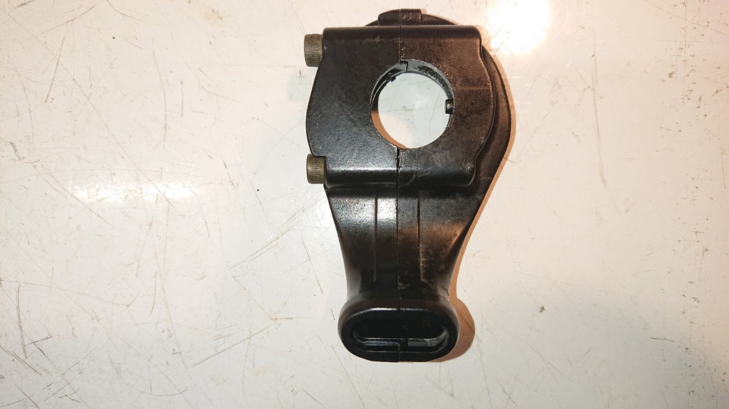 Yamaha FZS 600 FAZER Throttle Mount