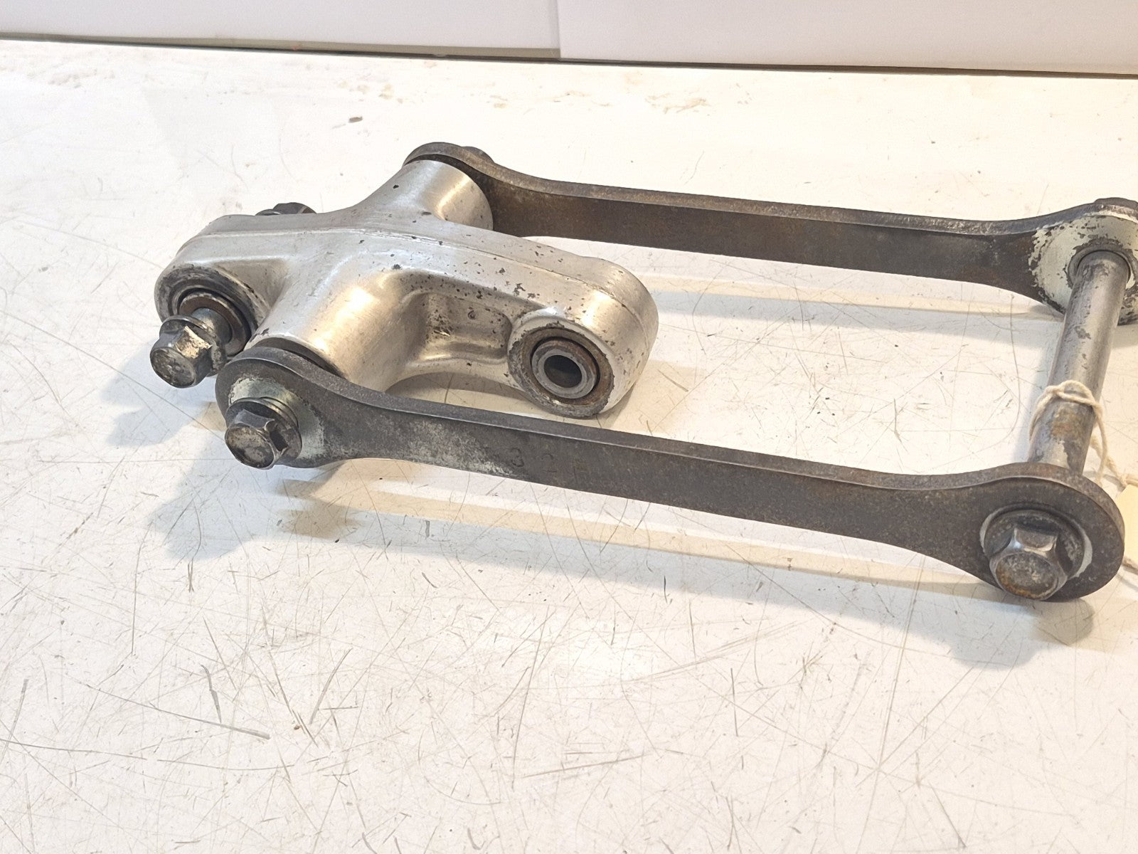 Suzuki GSF 1250 Bandit Mono Shock Mount/Linkage