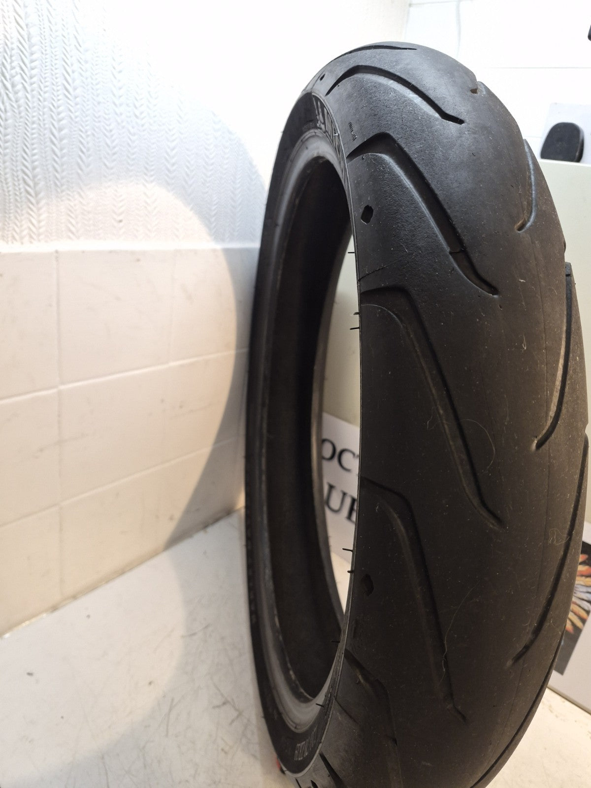 Michelin Scorcher "11" 120/70 ZR 19 Part Worn Tyre