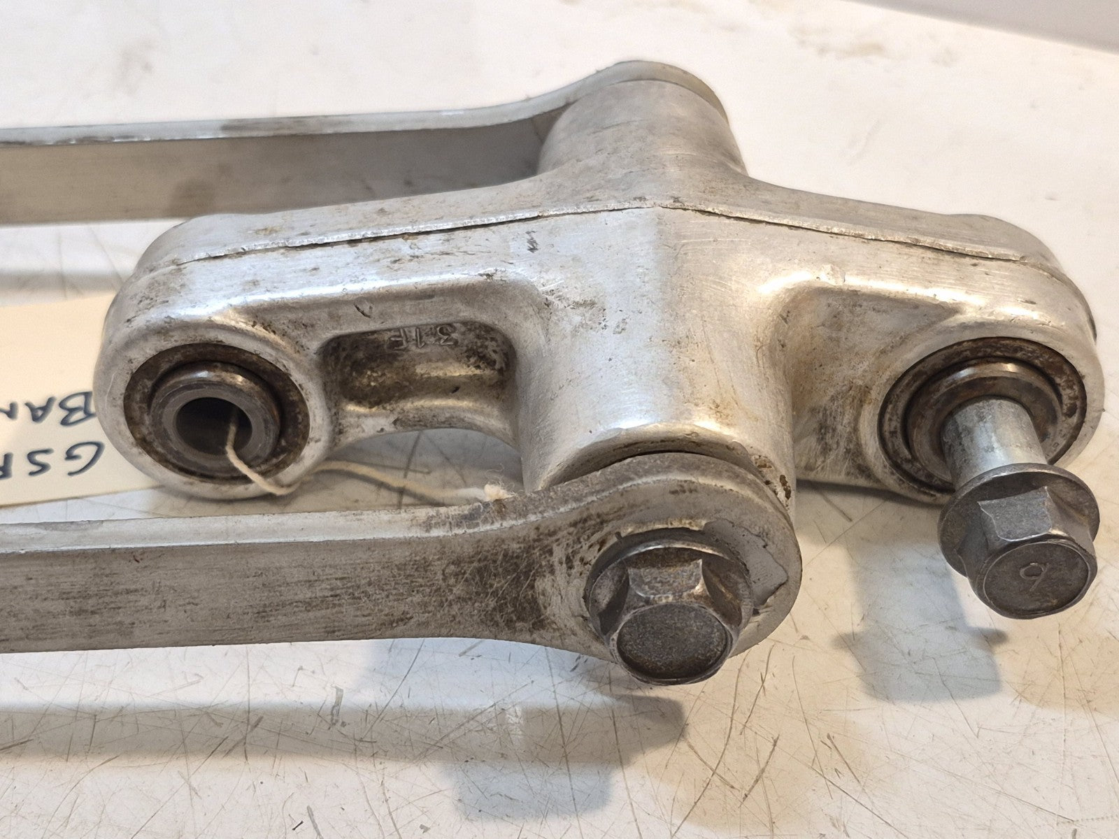 Suzuki GSF 600 Bandit Mk2 Mono Shock Linkage  / Lower Mount