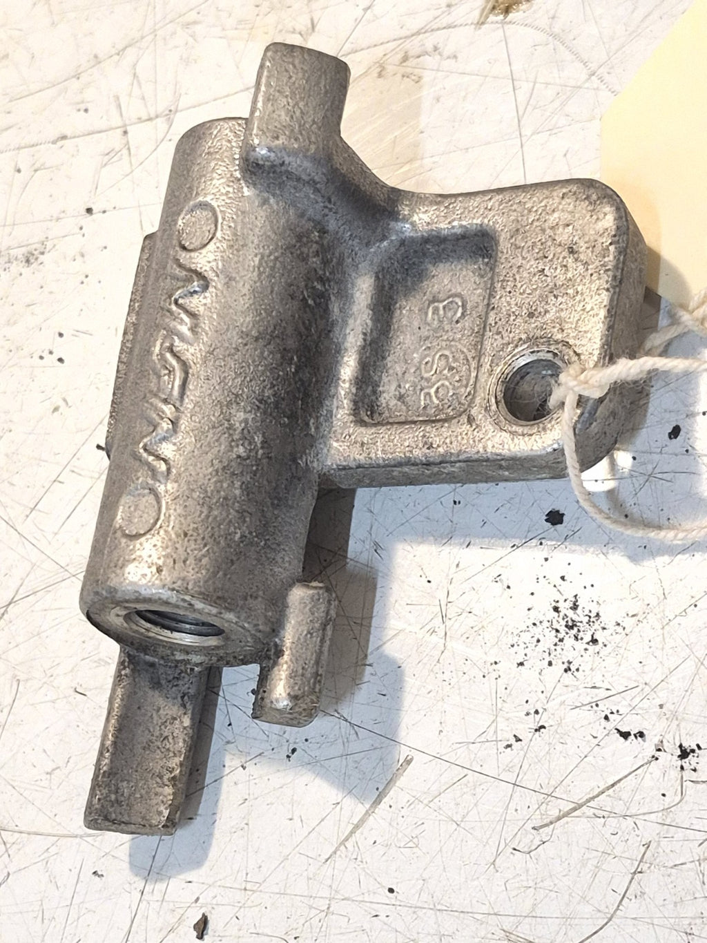 Suzuki GSF600 Bandit Mk1 Front Brake Splitter