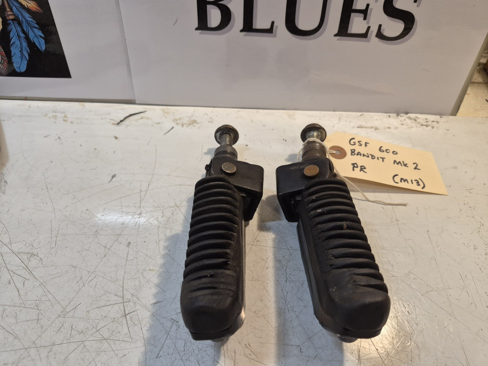 Suzuki GSF 600 Bandit Mk2 Footpegs, Riders, Pair