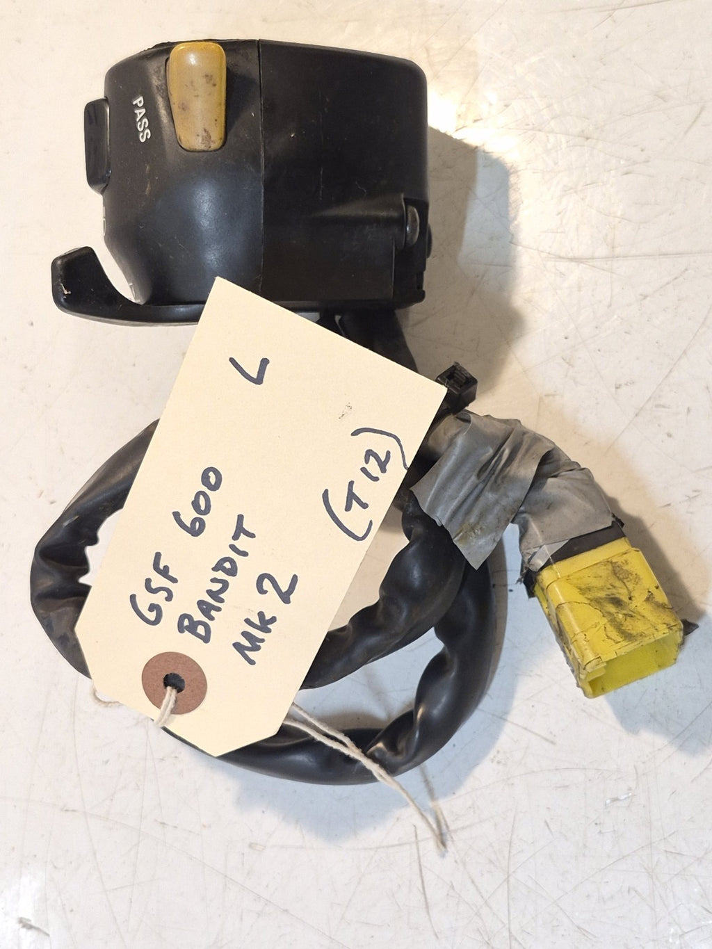 Suzuki GSF 600 Bandit Mk2 Switchgear, Left-hand