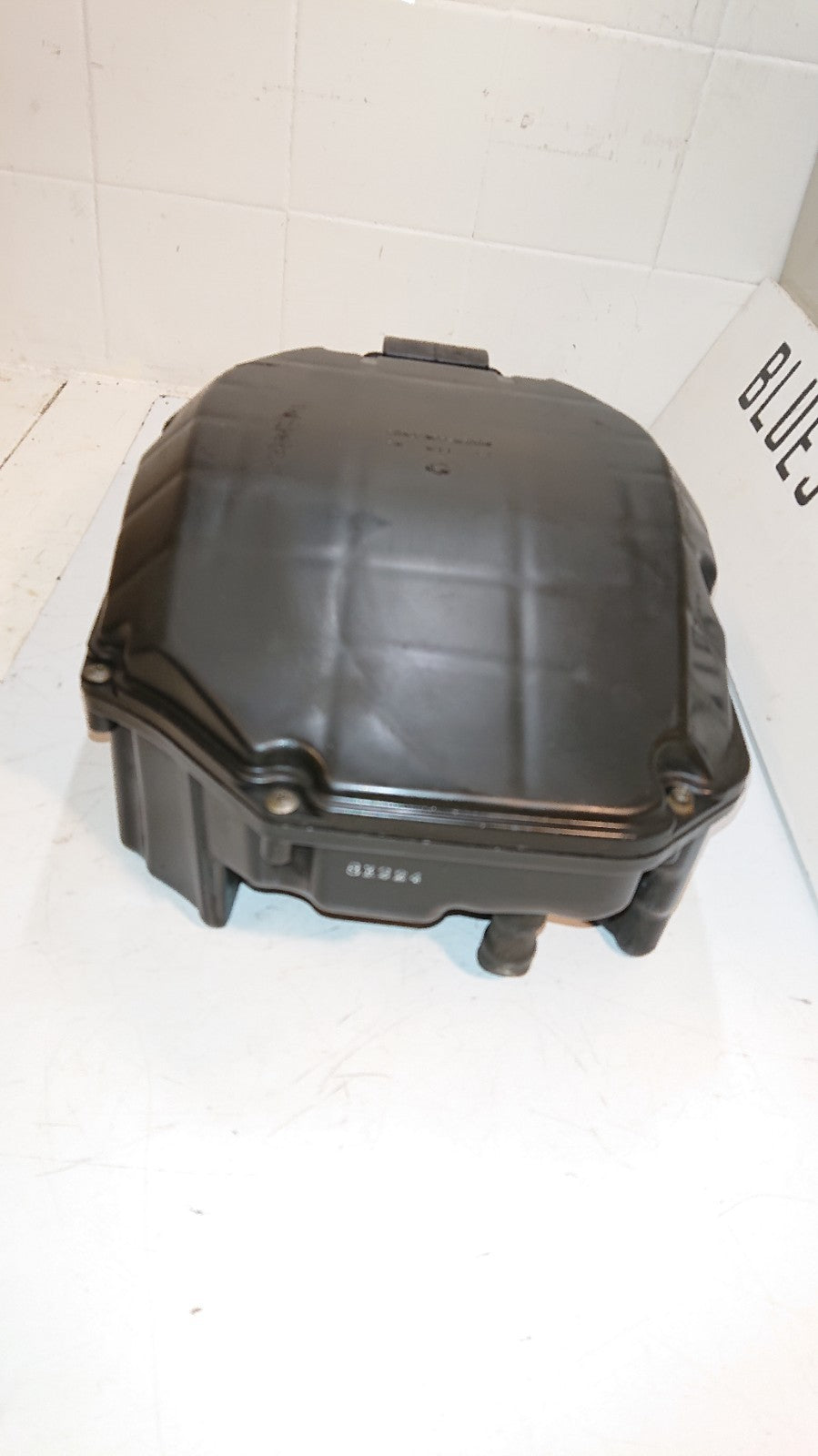 Honda VTR 1000 FIRESTORM Air Box Complete