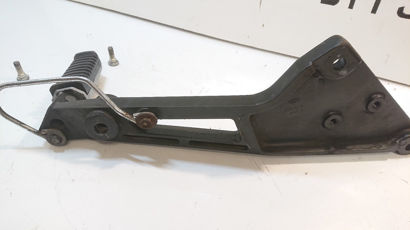 Kawasaki GPZ 1000 RX Footpeg Hanger, Lefthand