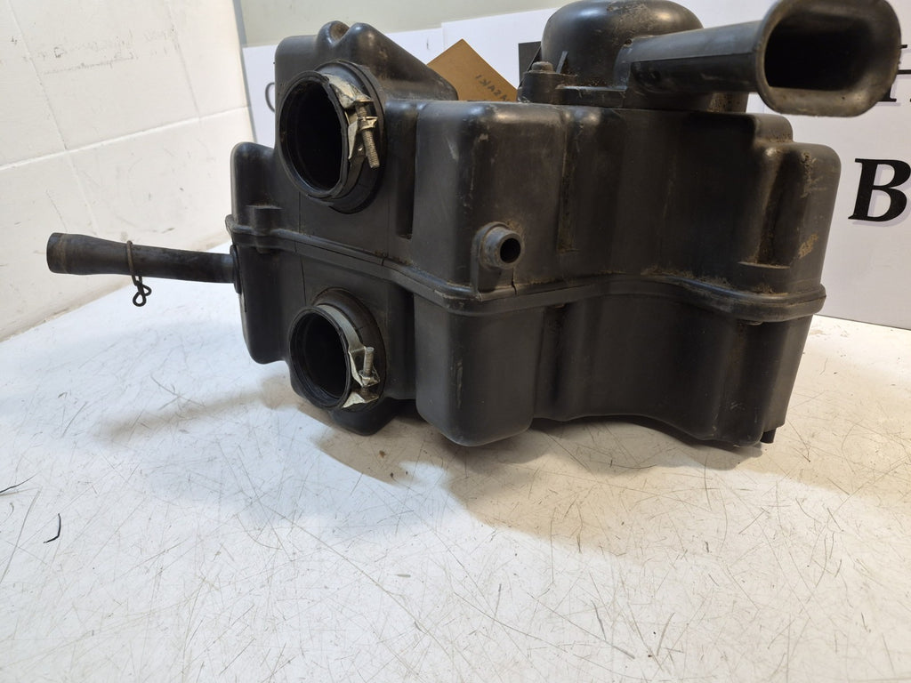 Kawasaki ER 5 Airbox