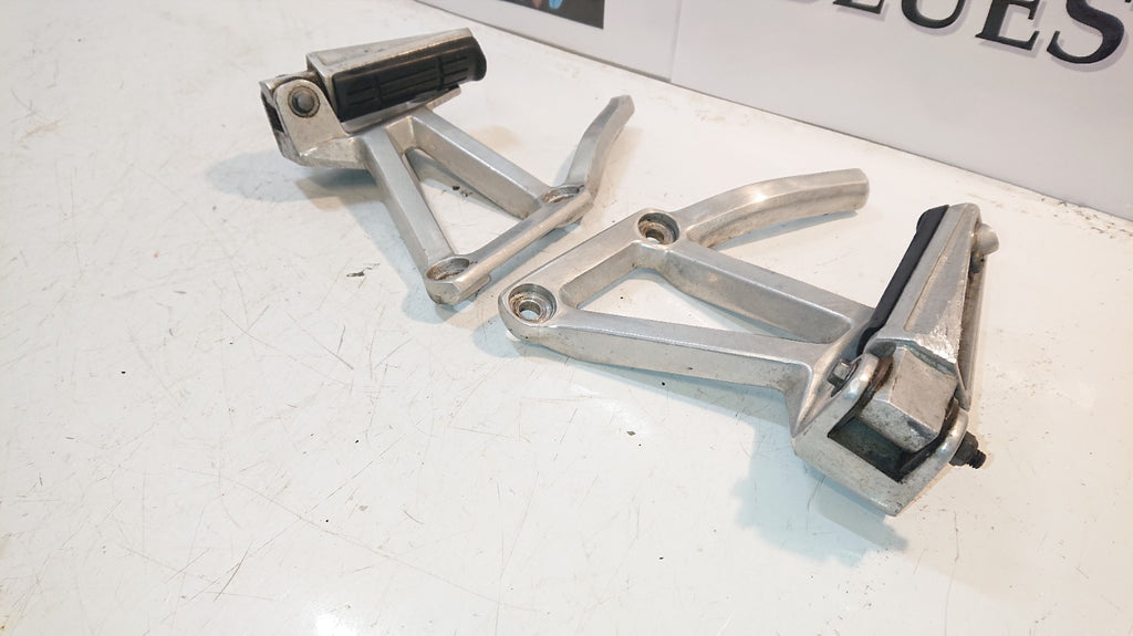 Yamaha FZS 600 FAZER Rear Sets