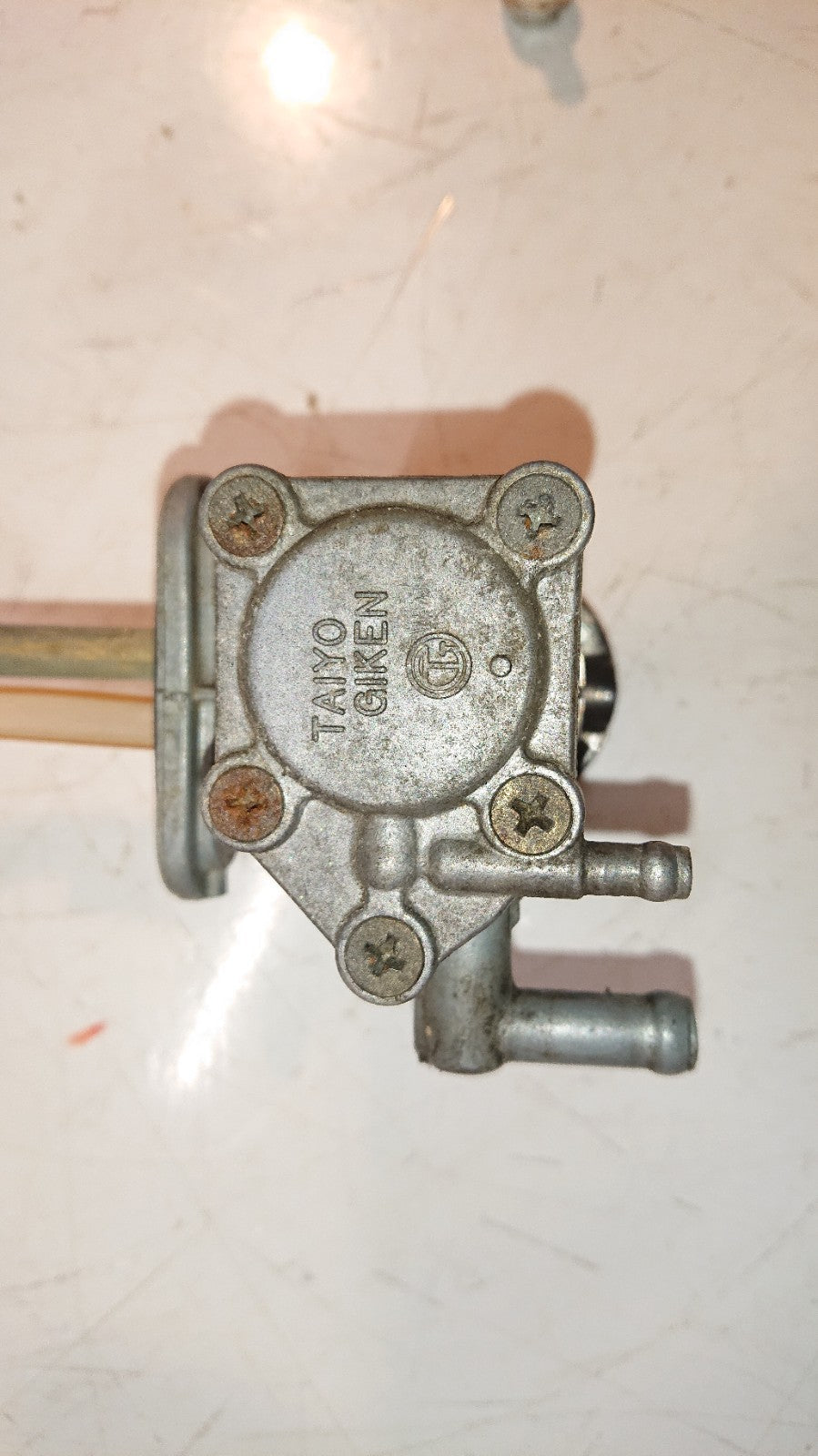 Kawasaki KLE 500 Fuel Tap /Pet lock
