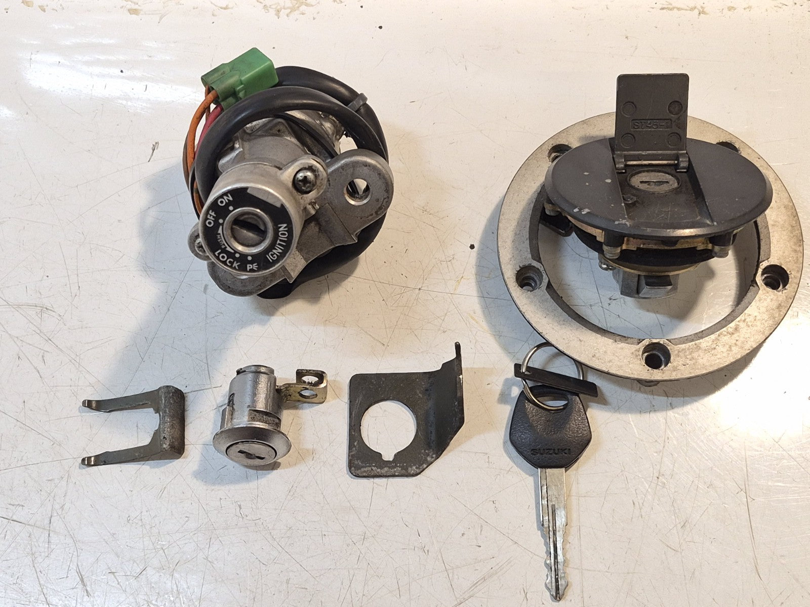 Suzuki SV 650 Gen 2 Lock Set