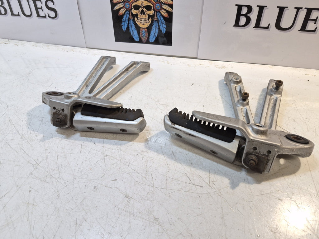 Suzuki VX 800 Pillion Pegs And Hangers