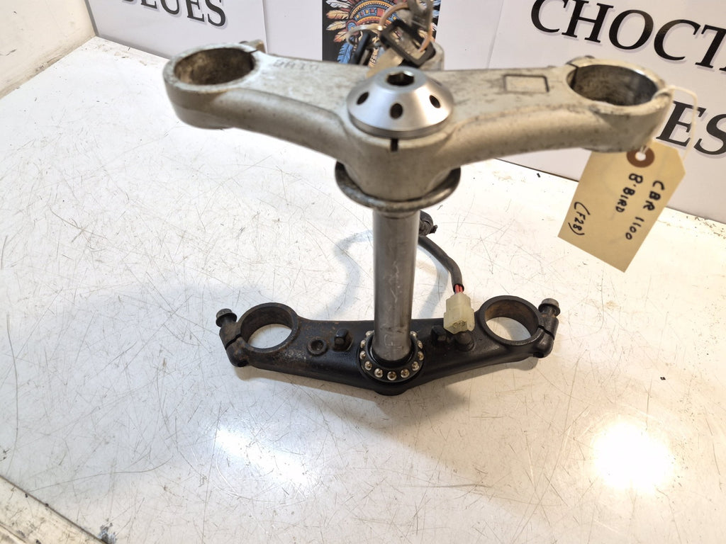 Honda CBR 1100 Blackbird Yoke, Tripple Tree Complete