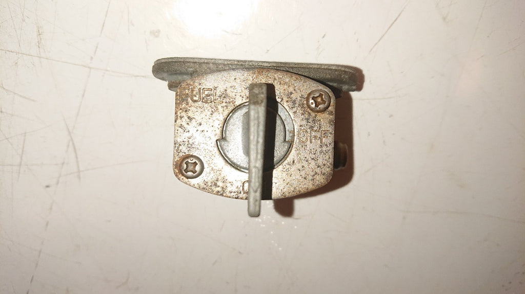 Yamaha XJ 900 Diversion Fuel Tap, Pet lock