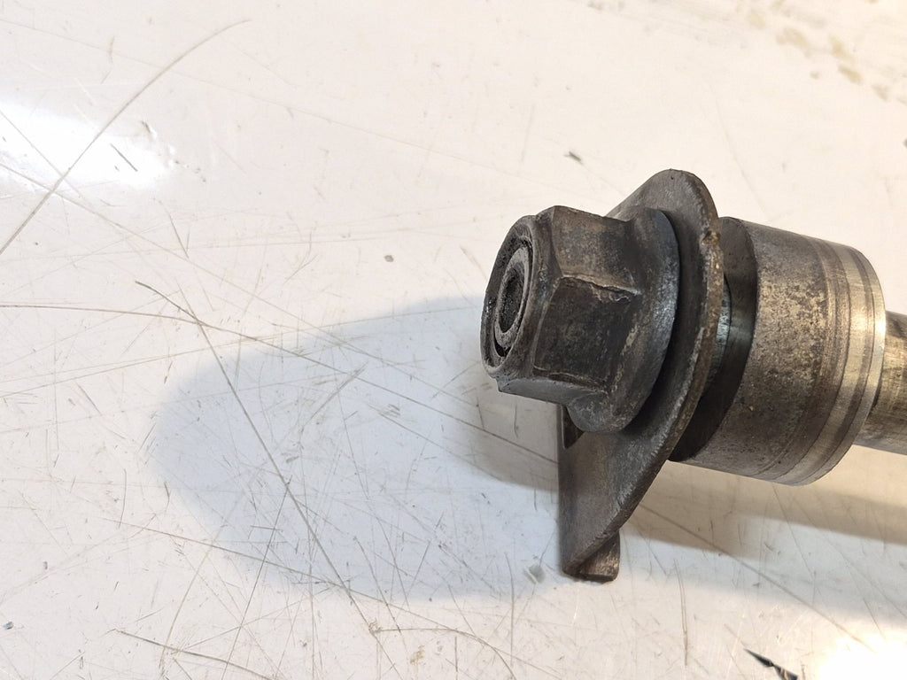 Suzuki GSF 600 Bandit Mk1 Rear Wheel Spindle And Spacers