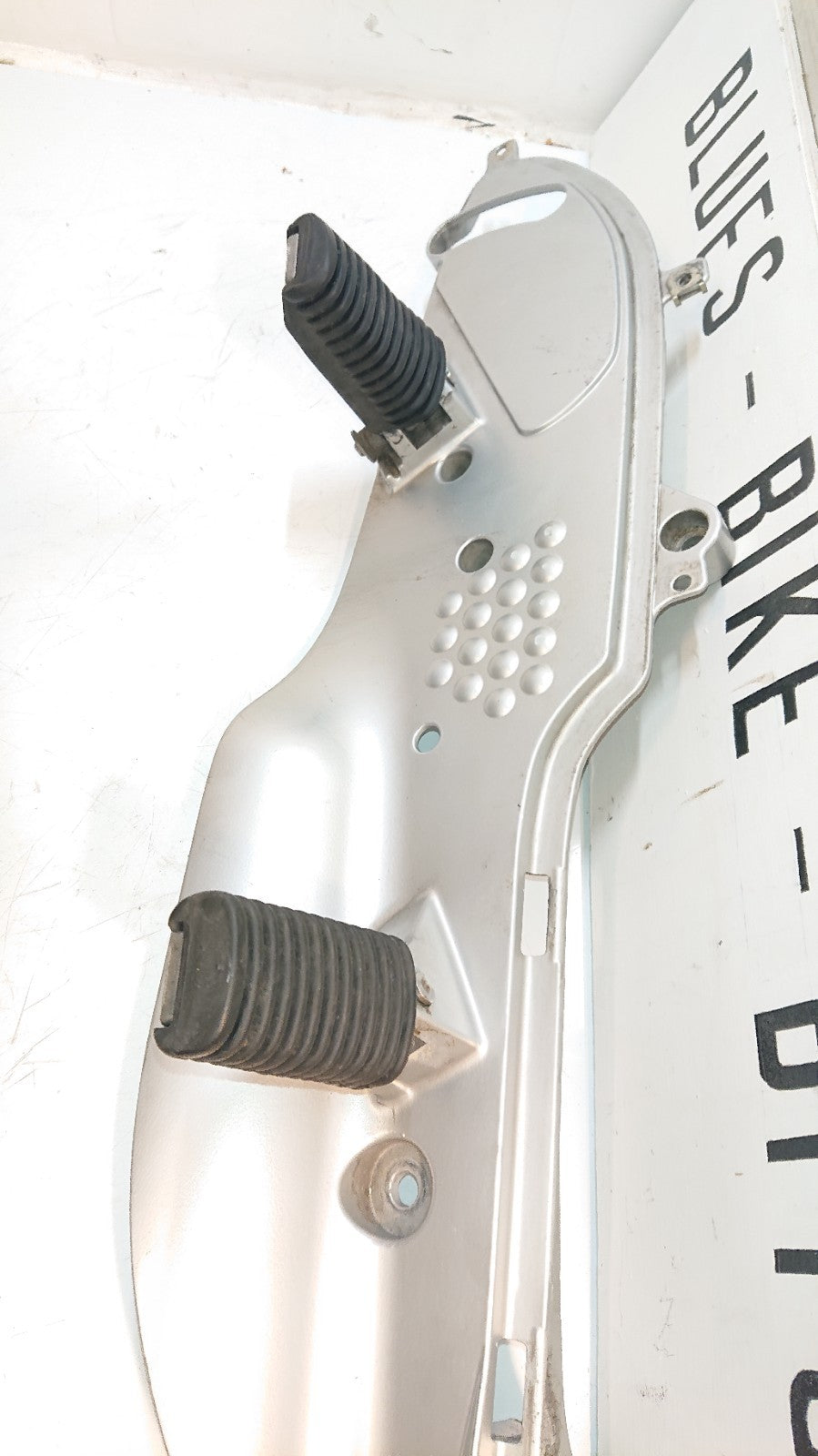 BMW R1150 RT Peg Carrier, Lefthand With Pegs