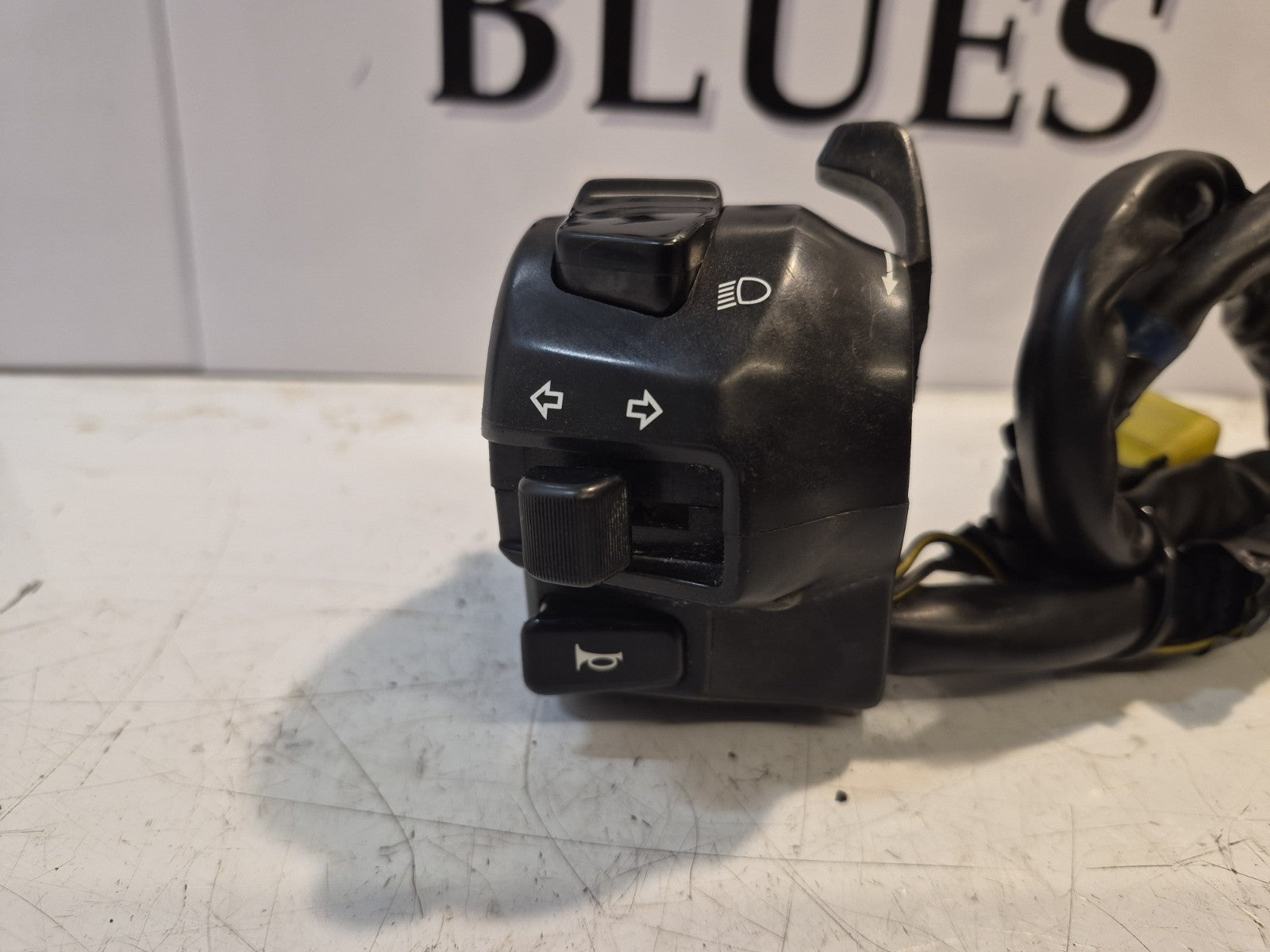 Suzuki GSF 600 Bandit Mk2 Switch Gear, Left-hand