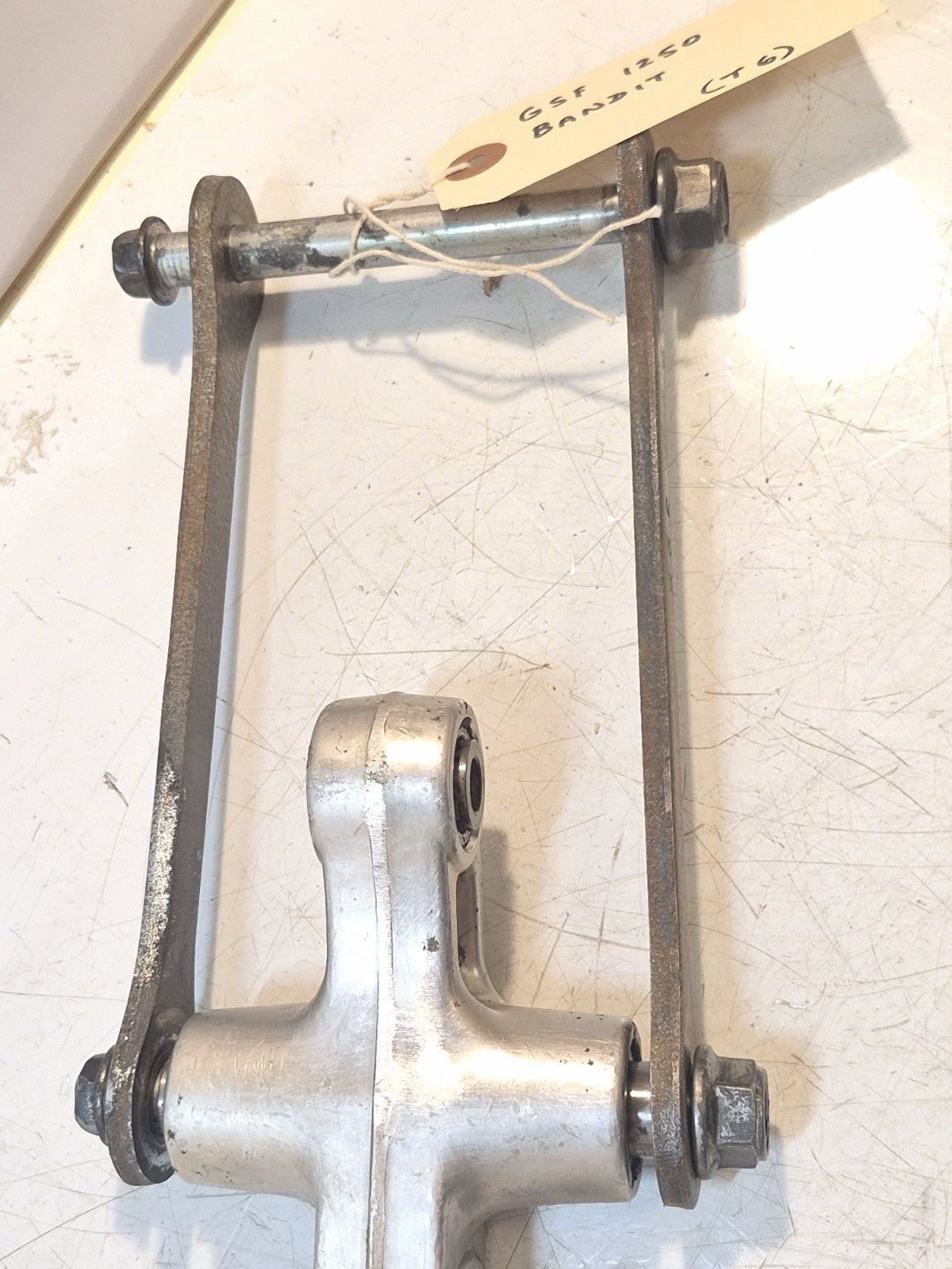 Suzuki GSF 1250 Bandit Mono Shock Mount/Linkage