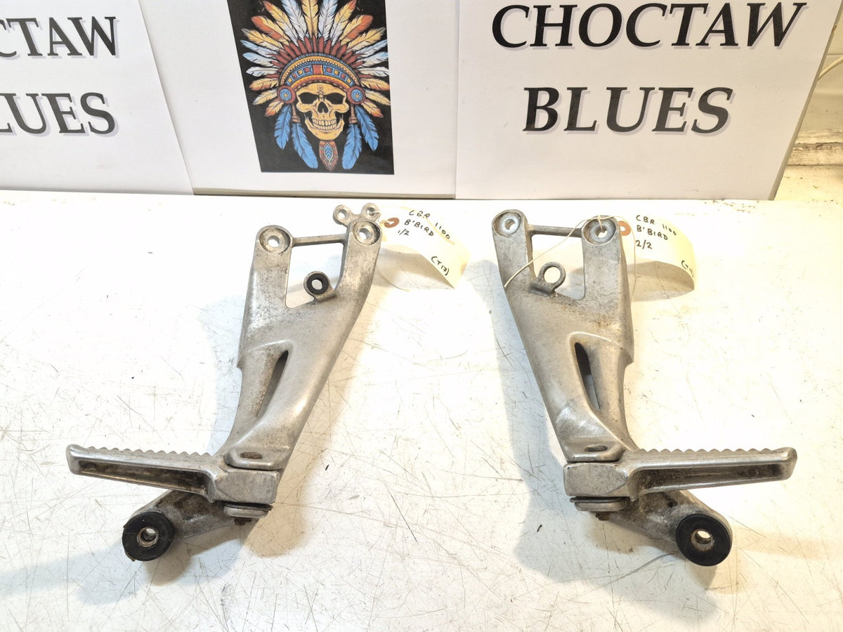 Honda CBR 1100 Blackbird Pillion Pegs And Hangers, Pair