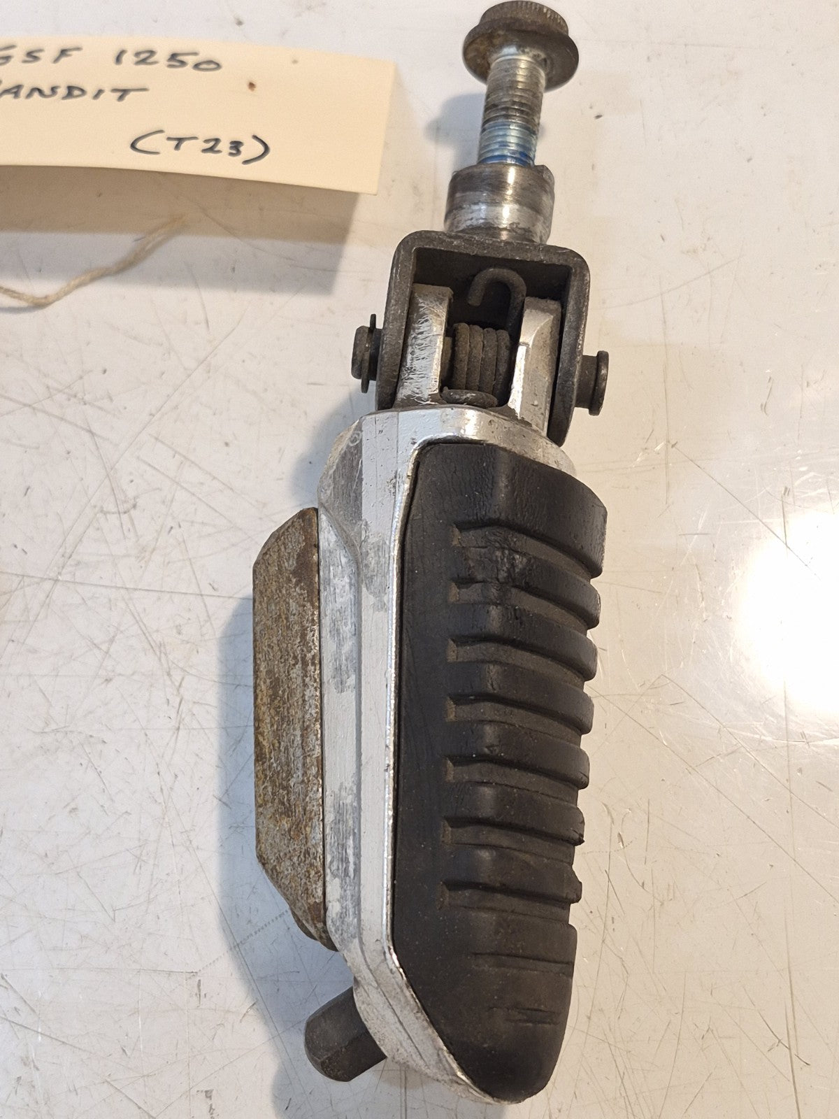 Suzuki GSF 1250 Bandit Footpegs, Riders, Pair