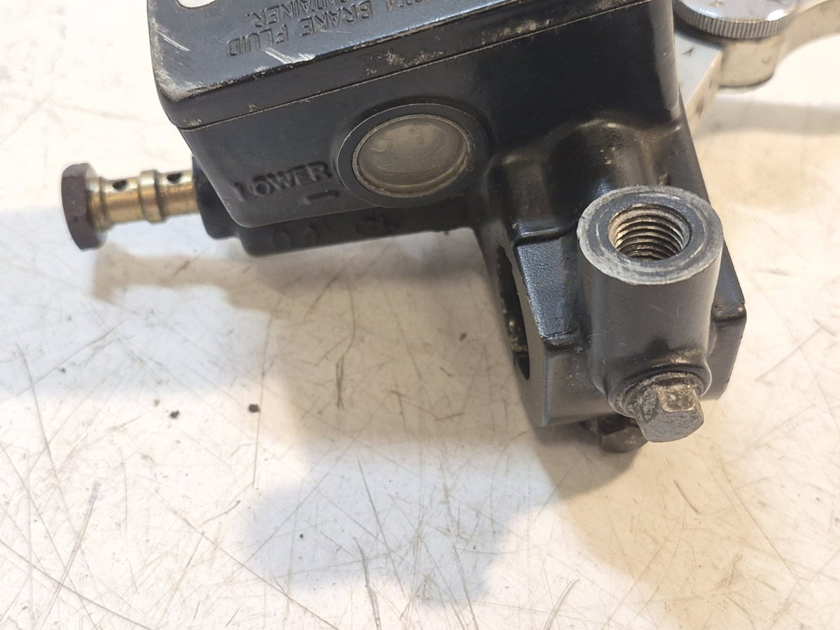 Suzuki GSF 600 Bandit Mk1 Front Brake Master Cylinder And Lever