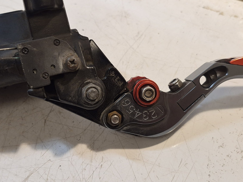 Suzuki GSF 1250 Bandit Front Brake Master Cylinder And Lever