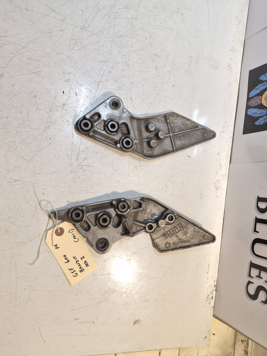 Suzuki GSF 600 Bandit Mk2 Front Peg Hangers