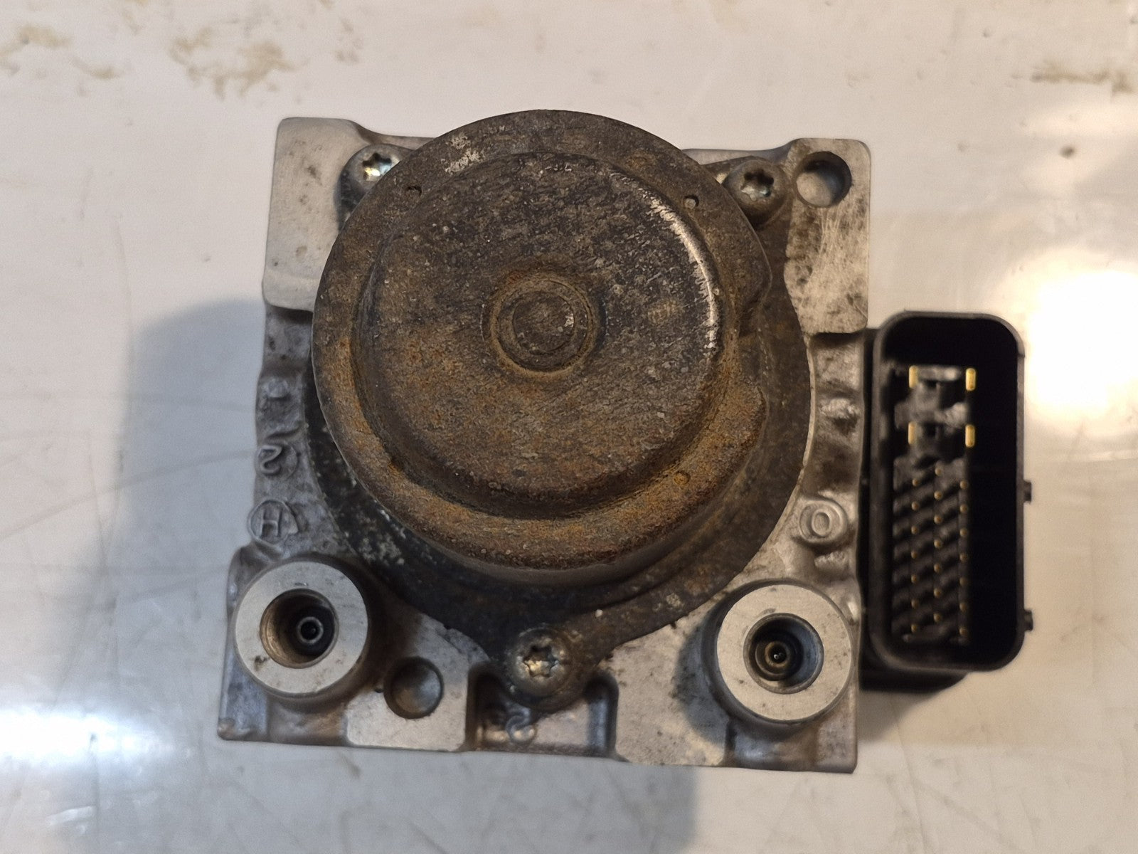 Suzuki GSF 1250 Bandit ABS Pump