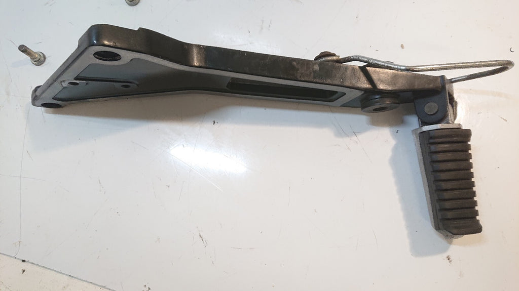 Kawasaki GPZ 1000 RX Footpeg Hanger, Lefthand
