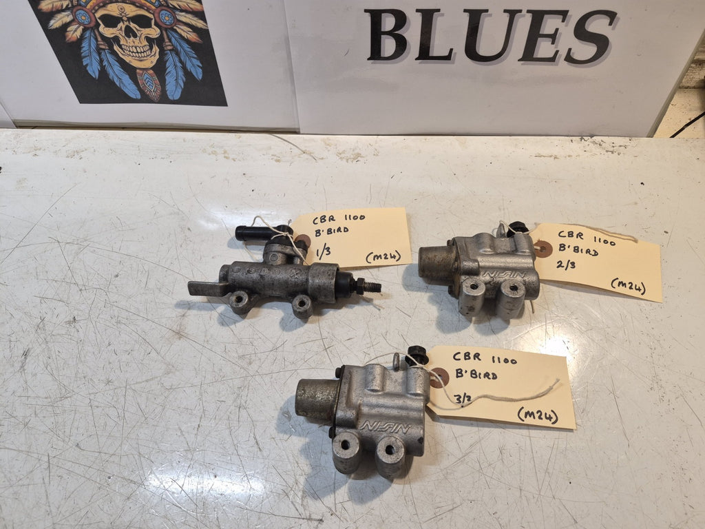 Honda CBR 1100 Blackbird Rear Brake Master Cylinder And 2x Brake Unions