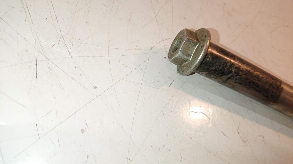 Suzuki GSF 650 Bandit Swinging Arm Spindle