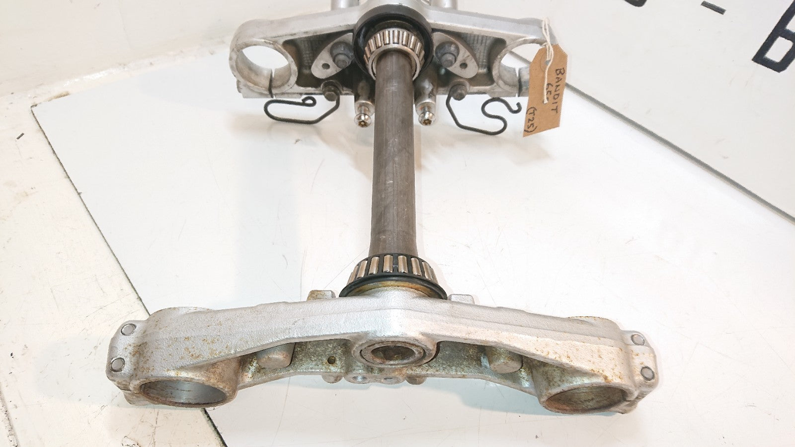 Suzuki GSF 650 Bandit Yoke, Complete