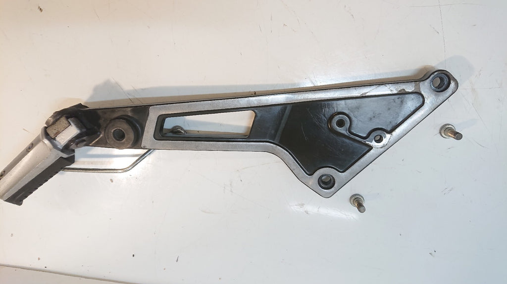 Kawasaki GPZ 1000 RX Footpeg Hanger, Lefthand
