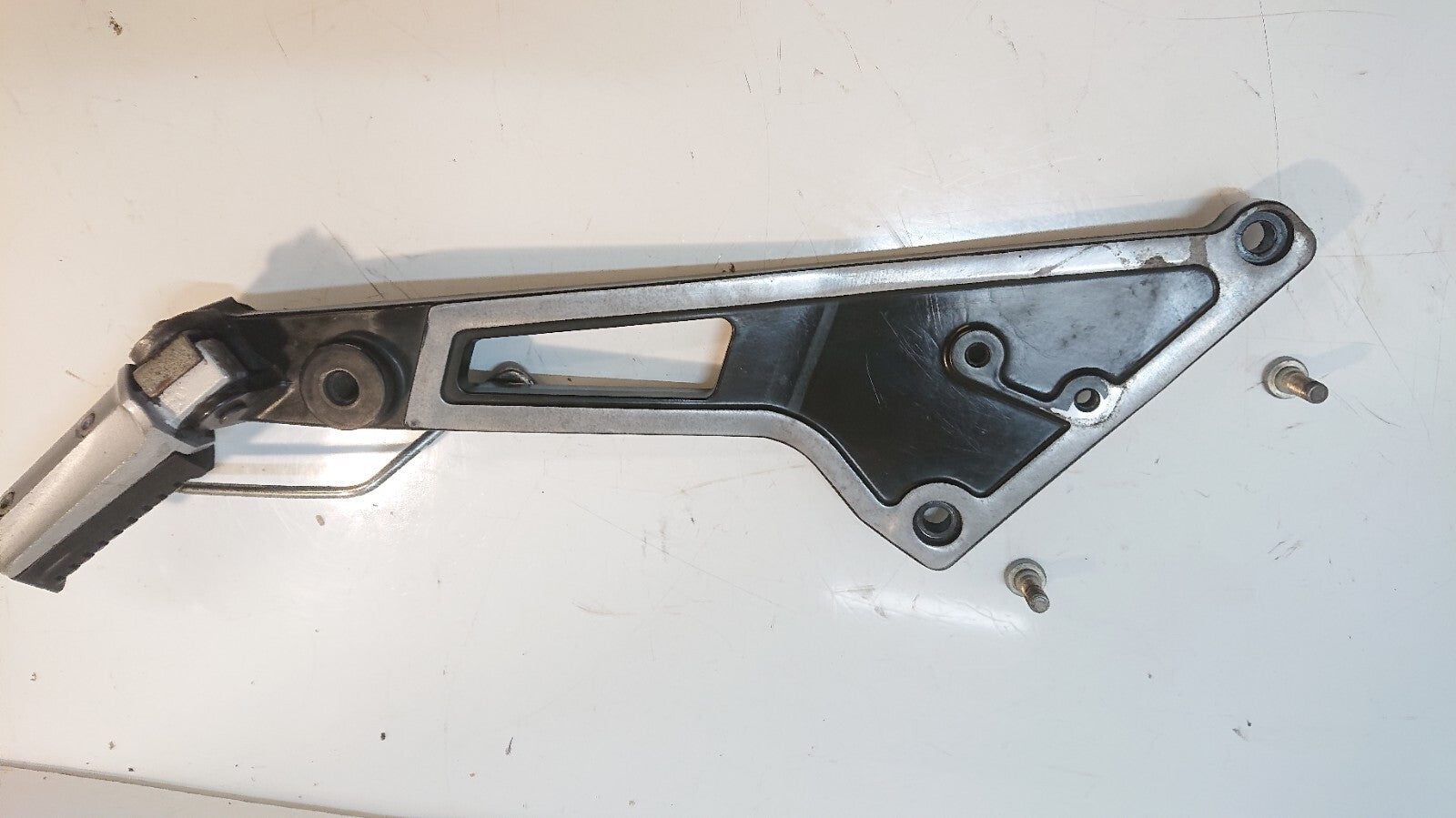 Kawasaki GPZ 1000 RX Footpeg Hanger, Lefthand