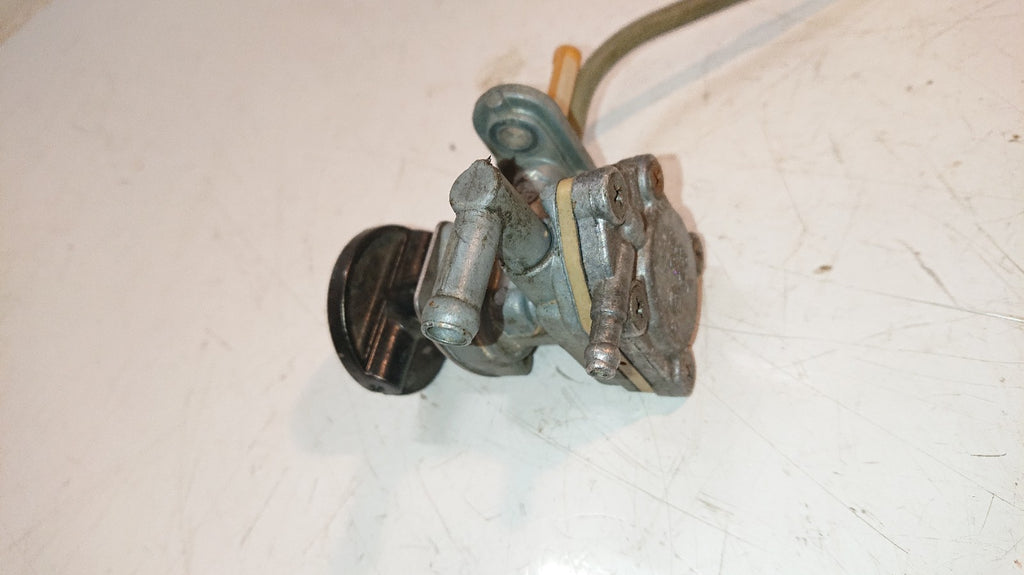 Kawasaki KLE 500 Fuel Tap /Pet lock