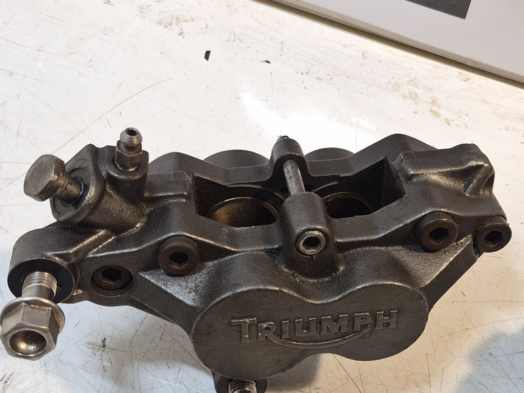 Triumph Daytona 955i Front Brake Calipers, Pair