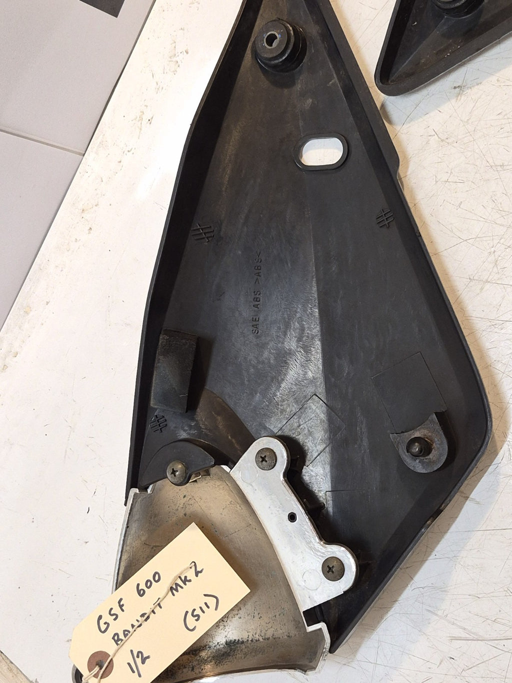Suzuki GSF 600 Bandit Mk2 Fairing, Side Panels, Pair