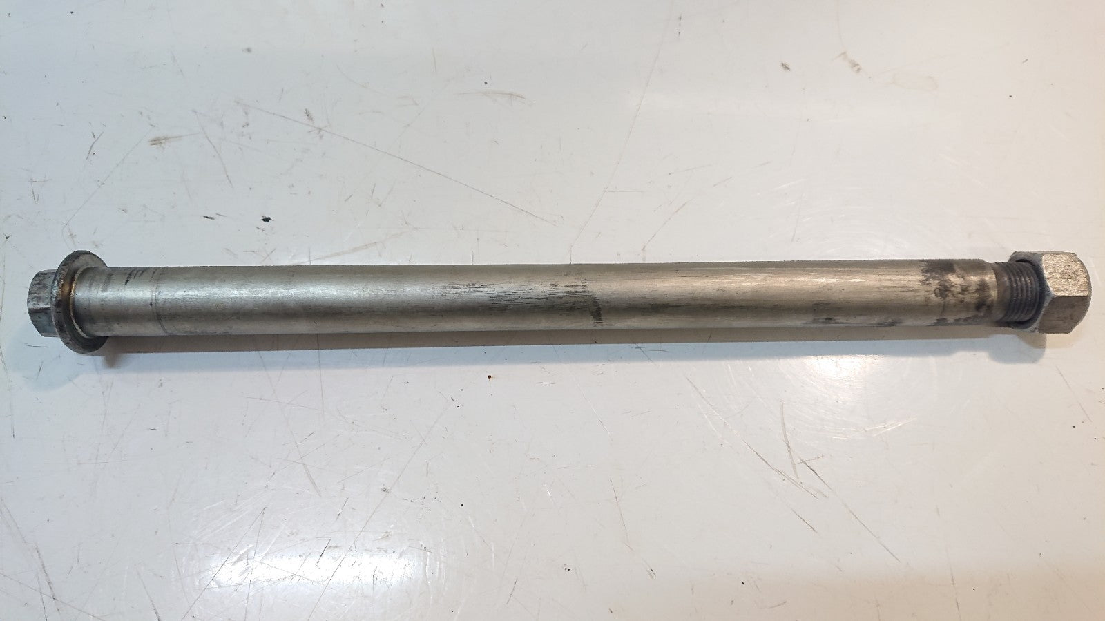 Suzuki GSF 600 Bandit Swinging Arm Spindle